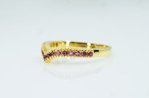 18ct Yellow Gold Curved ring with Rubys