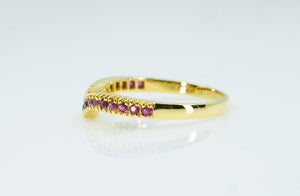 18ct Yellow Gold Curved ring with Rubys