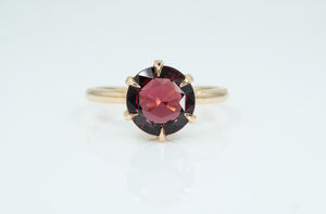 18ct Rose Gold ring with Solitaire Garnet