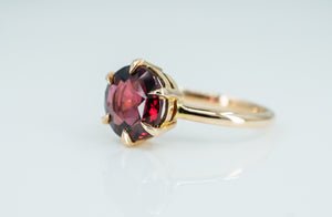 18ct Rose Gold ring with Solitaire Garnet