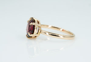 18ct Rose Gold ring with Solitaire Garnet