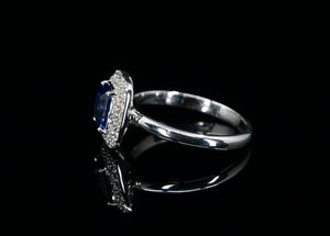 18ct White Gold ring with Solitaire Blue Sapphire