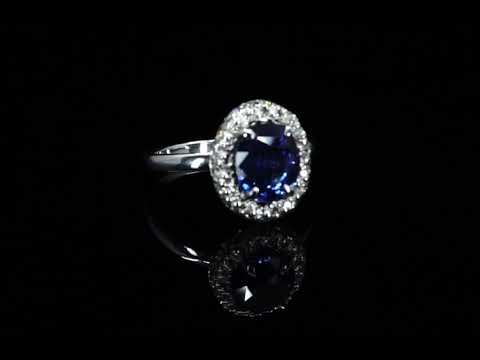 18ct White Gold ring with Solitaire Oval Blue Sapphire