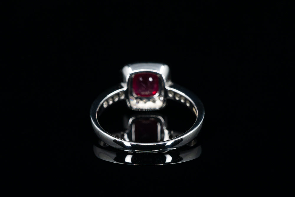 18ct White Gold ring with Solitaire Ruby